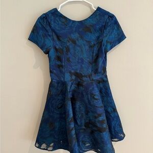 Un deux trois girls size 16 dress